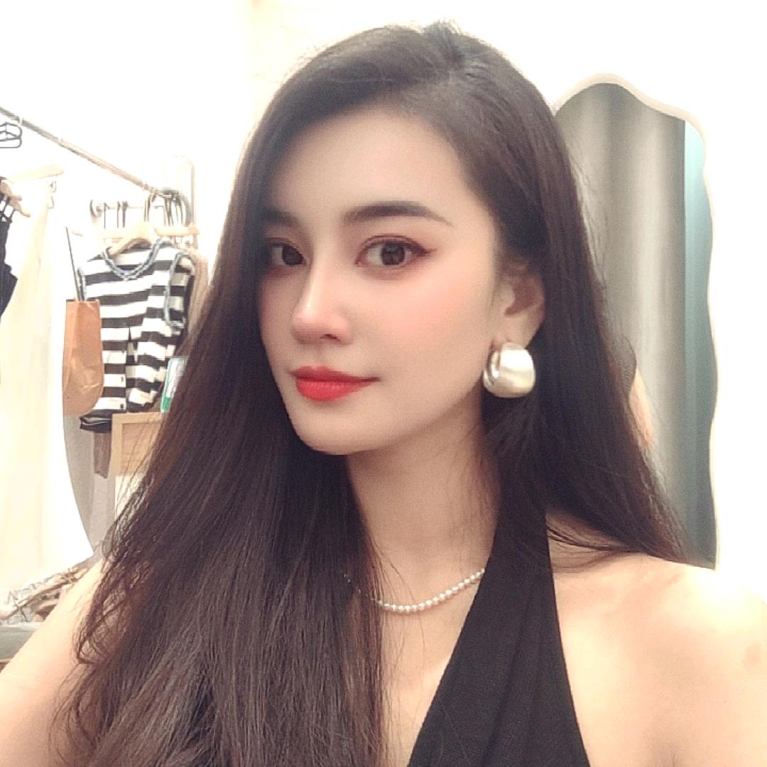 凡尔赛旳玫瑰🌹