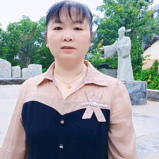 周姐（21：40首播）