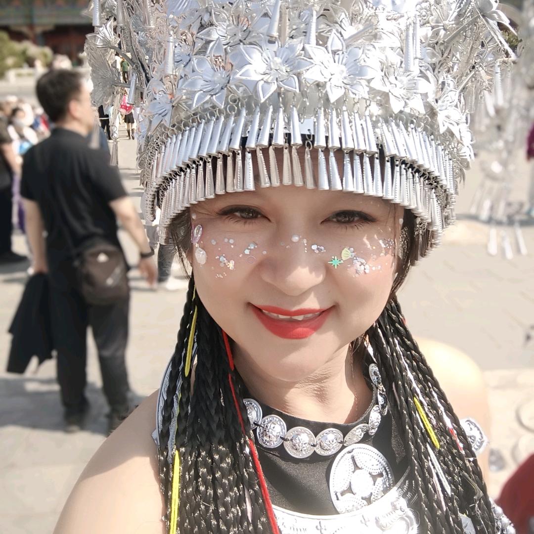 月月 （谢绝私聊）