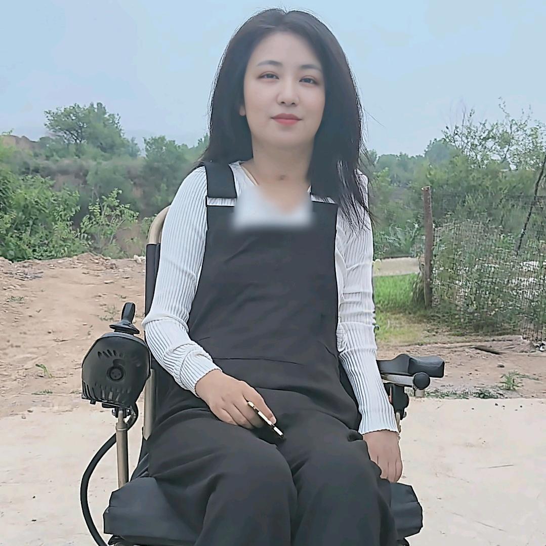 玉  清