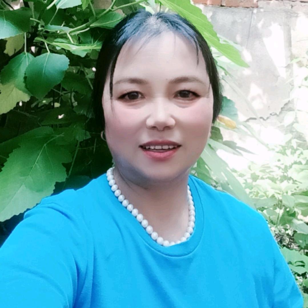 丁芳