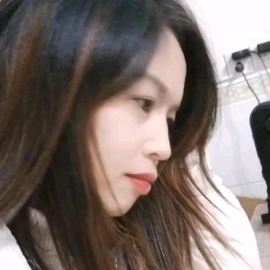 吴素琴日杂鲜果优品小铺