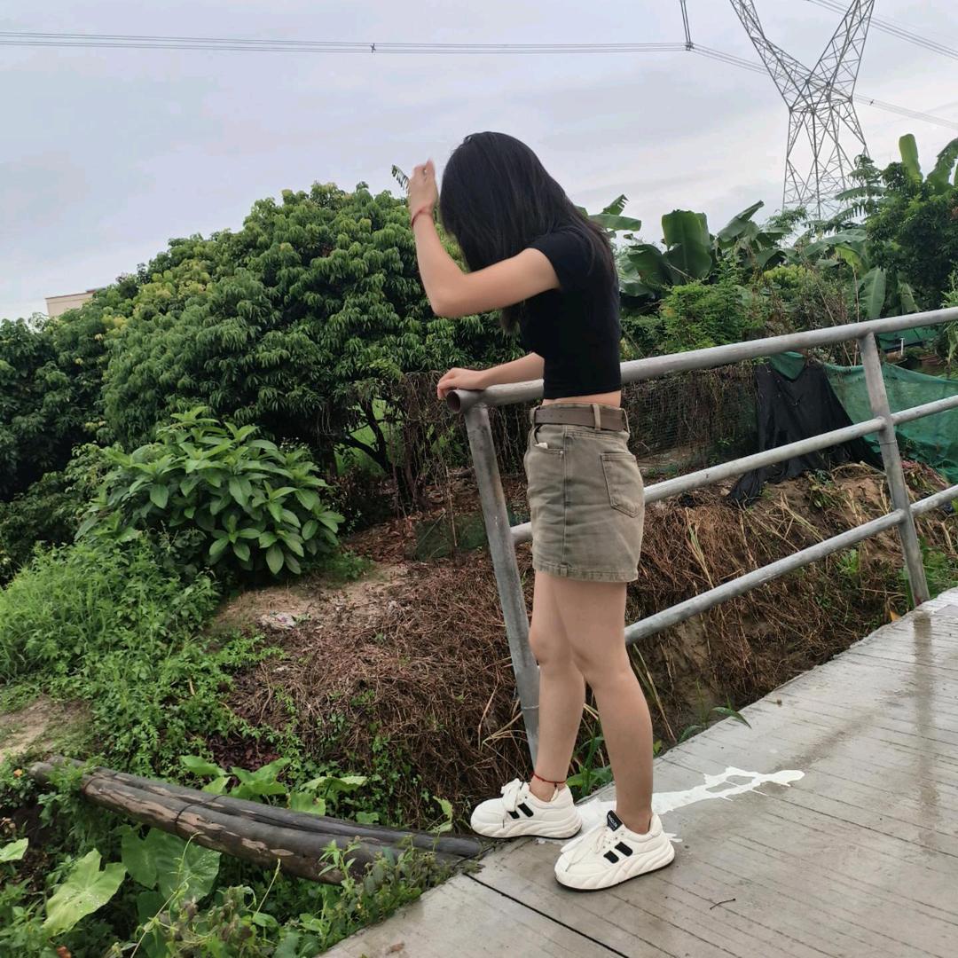 肥妹牛腩档（L ♡ 玲）