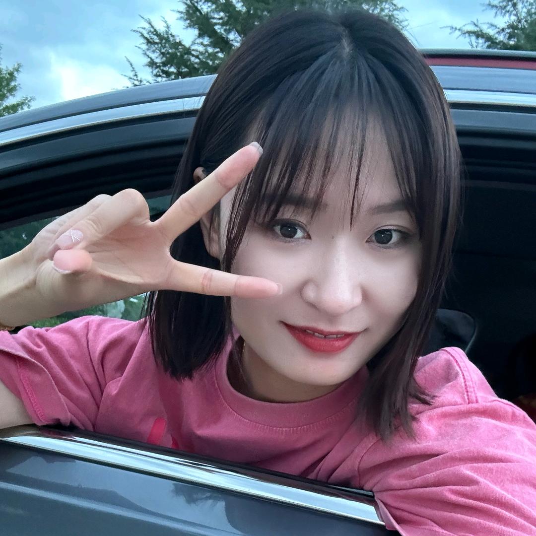 把短发留长💕