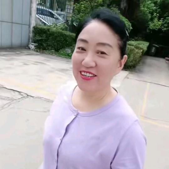 保姆傻大姐