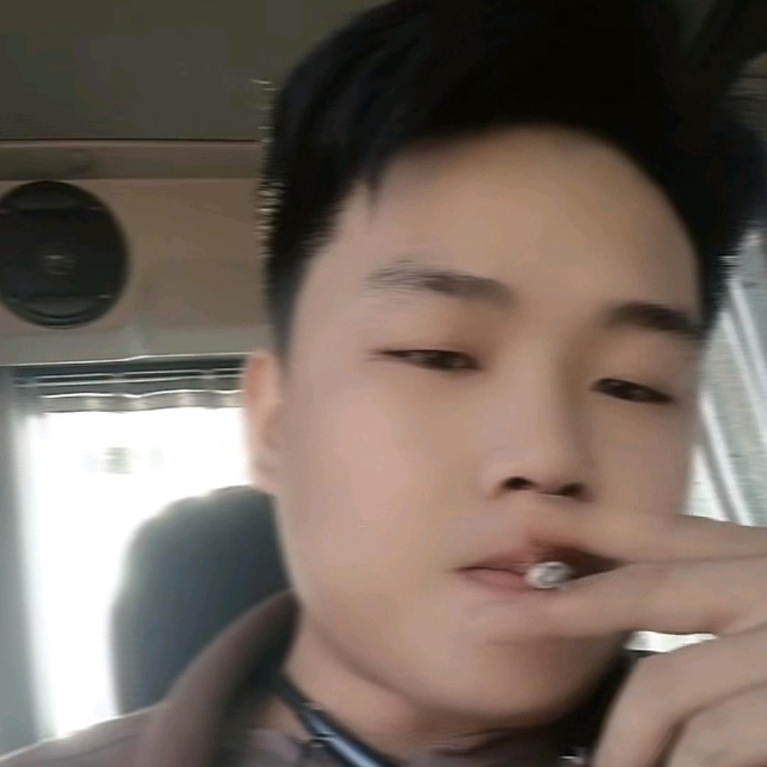 开飞机尼啊个