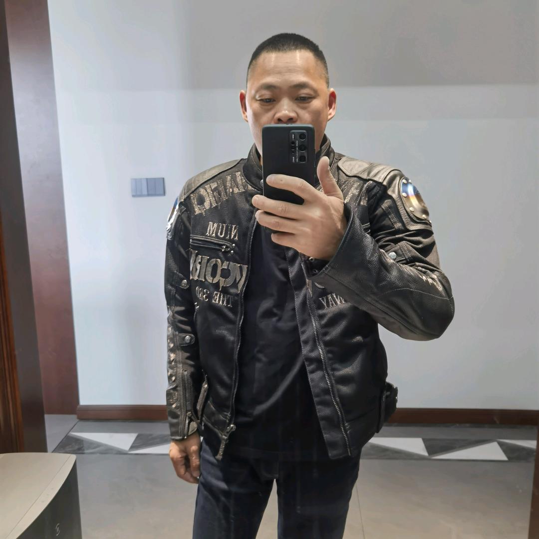 大连成