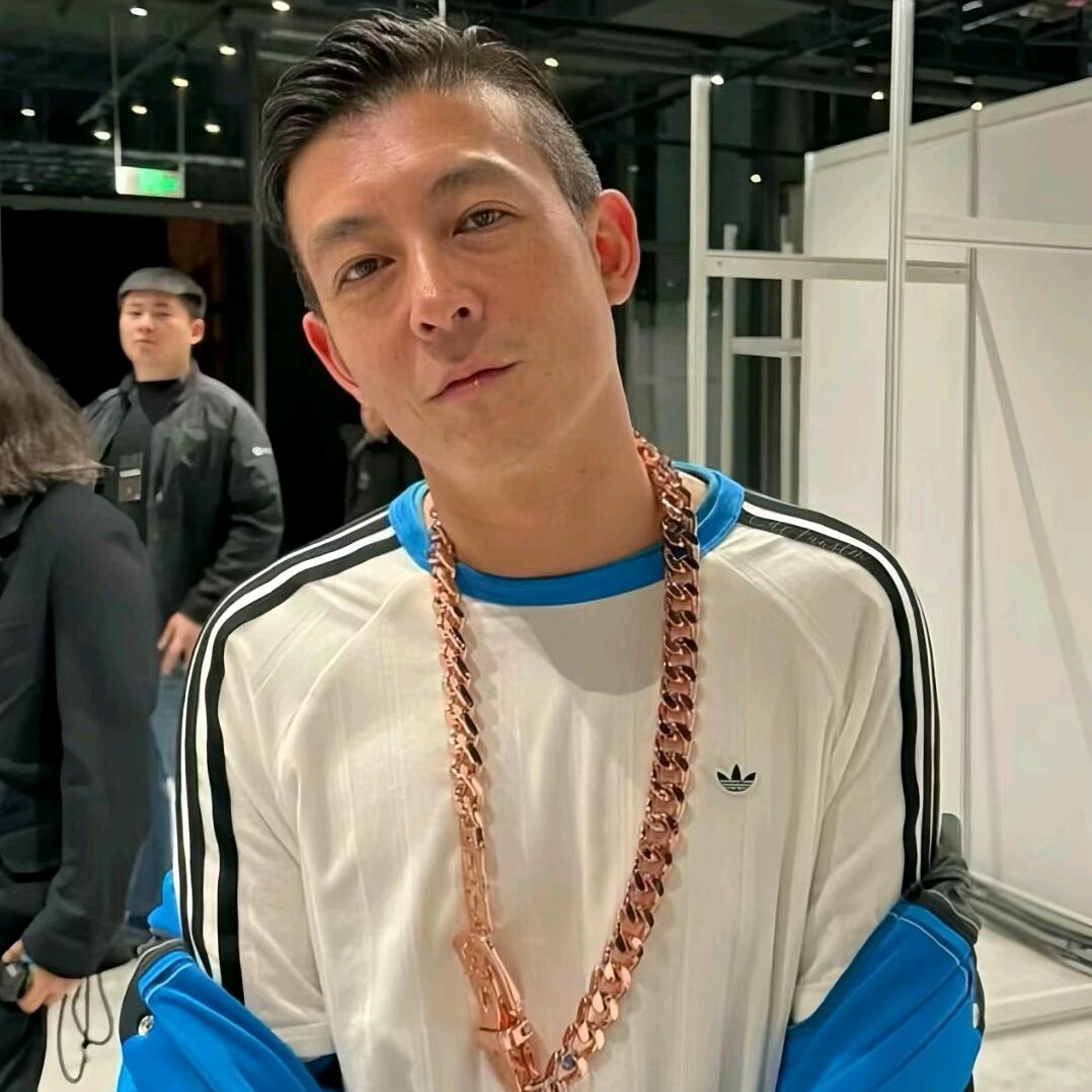AL