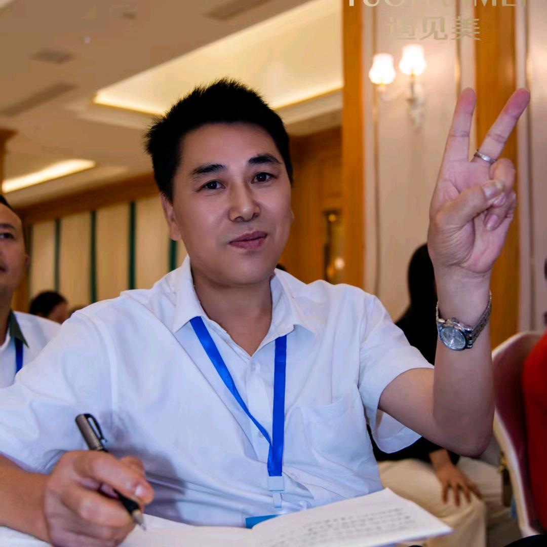 爱多步大河中心店仇康君