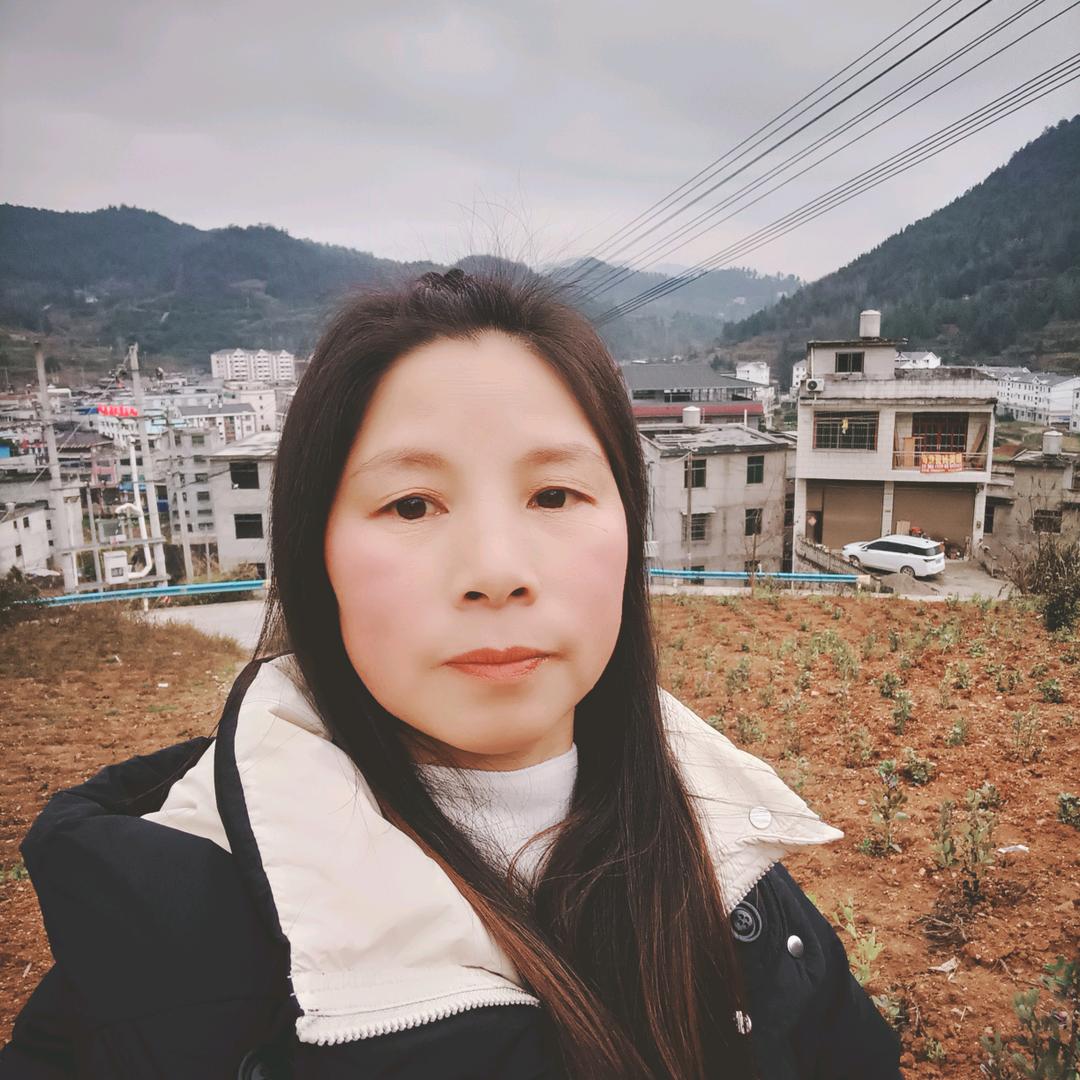 宋姐，大坝场爱家窗帘