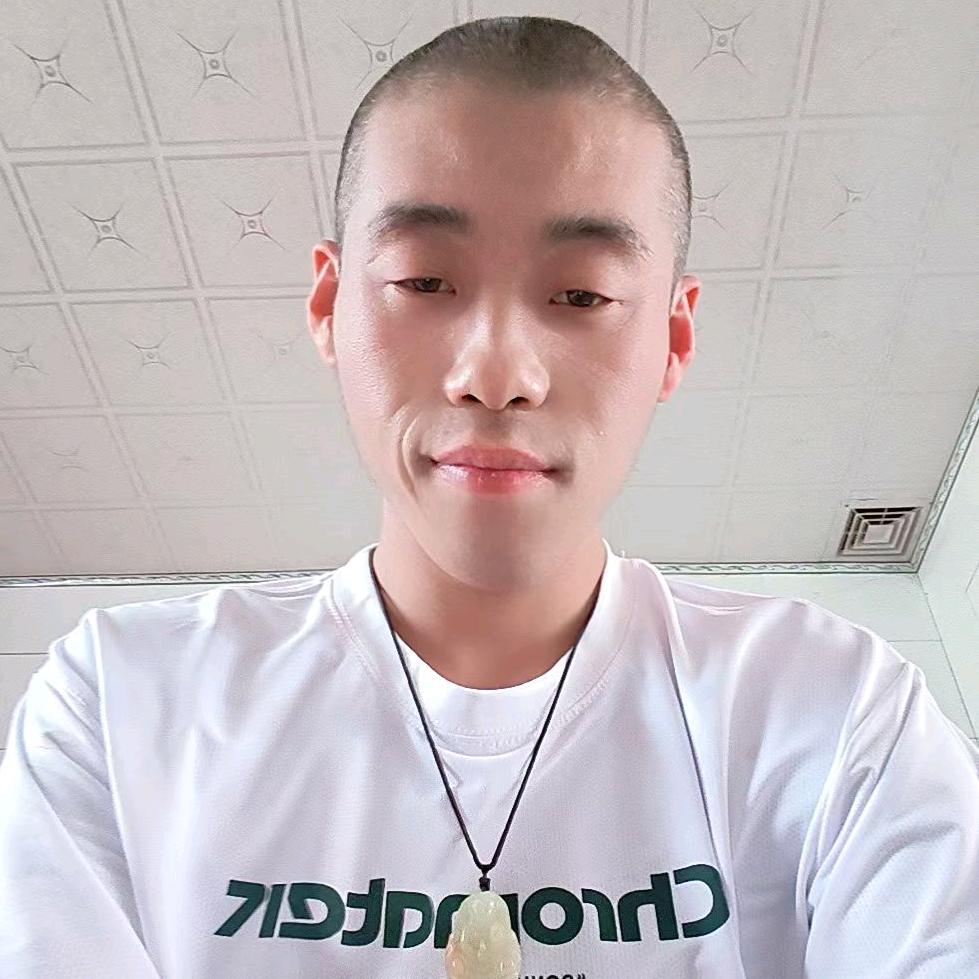 30岁  90后单身小伙子