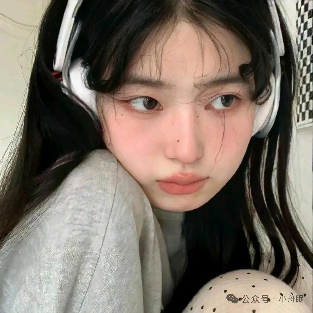 小皮卡爱皮卡丘