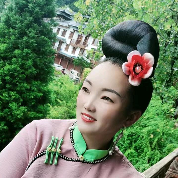苗花妹，刺绣（接单中）