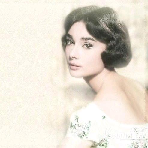 雪晴风静燕来迟