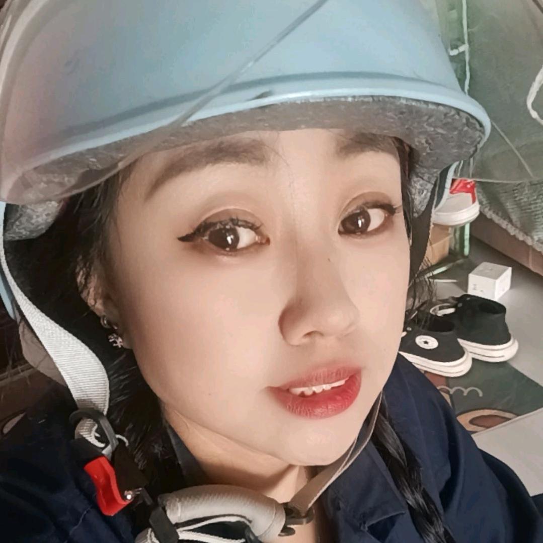 🐷¹⁹₈₃小黑兔