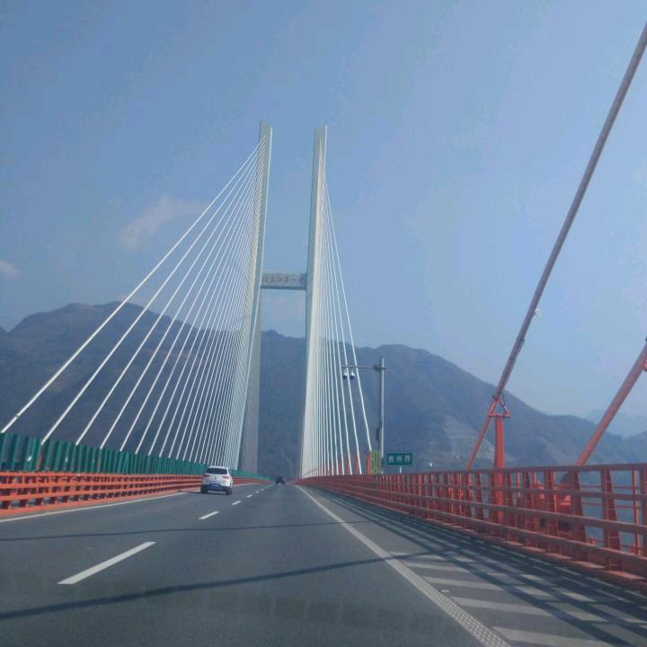 森彤 小申申