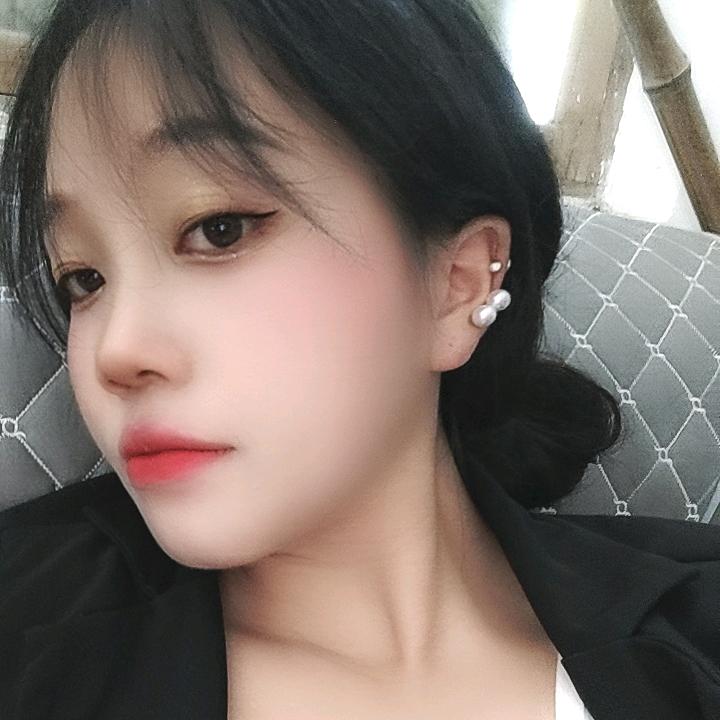 你的小女友