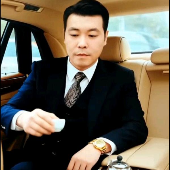 少了个身份陪你