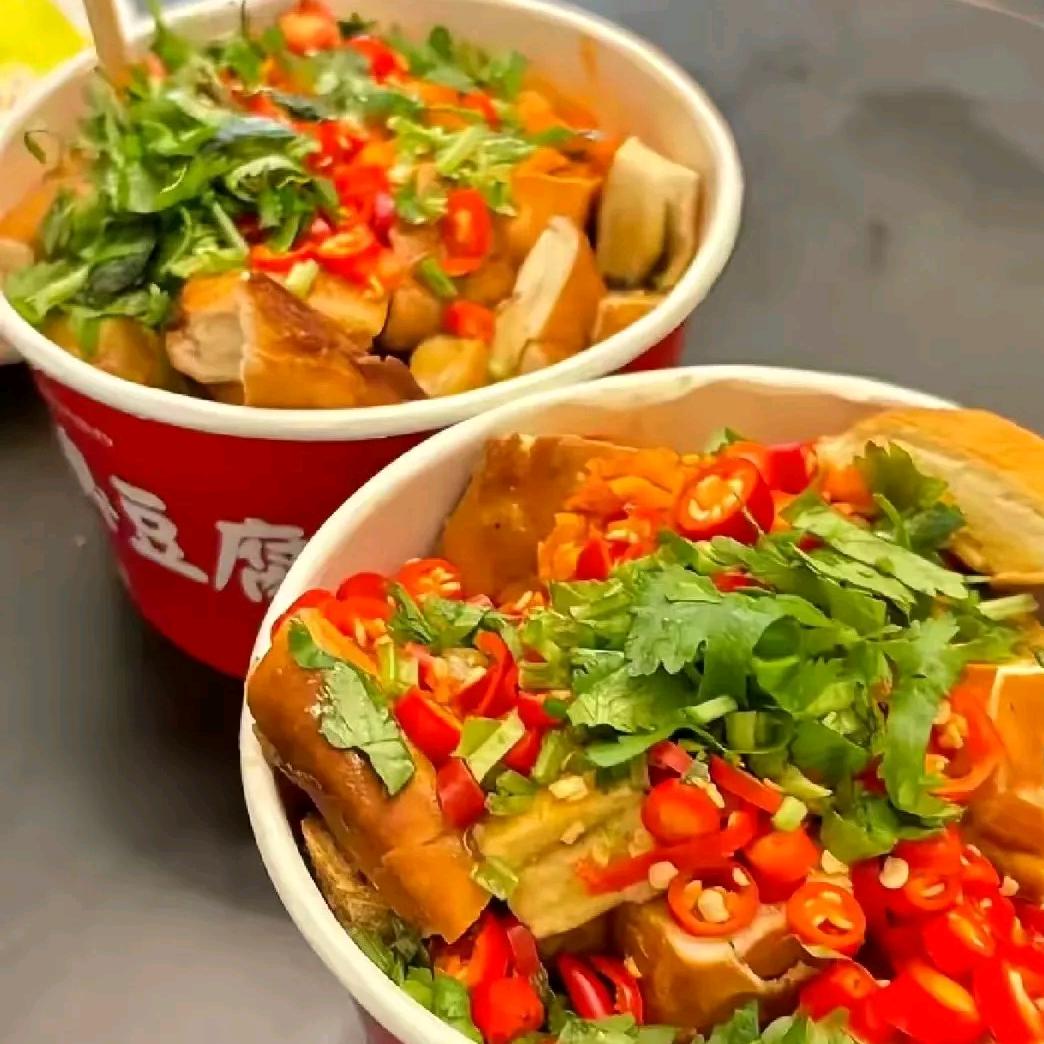 臭豆腐  、泡饼