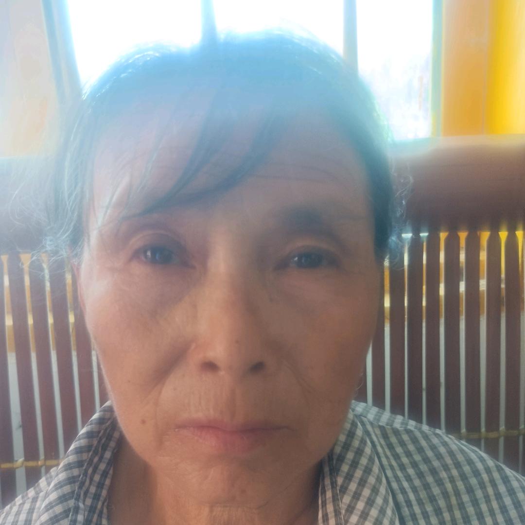 黄少翠