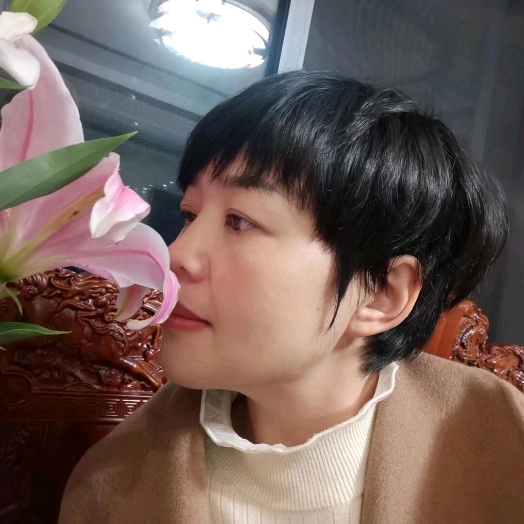 袁梅