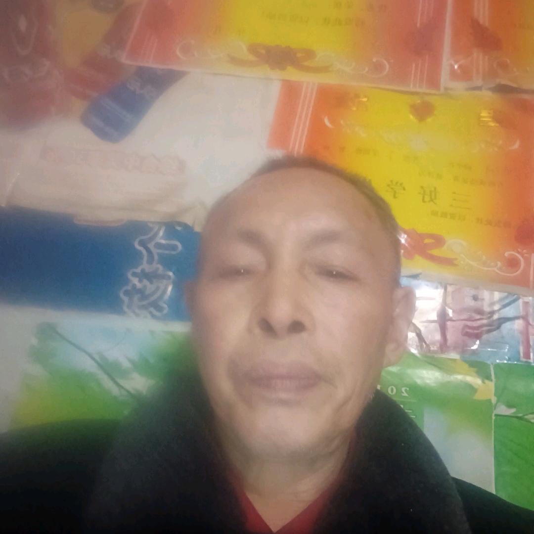 一起玩手游。