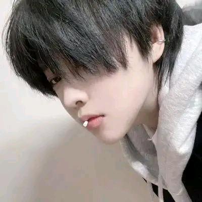࿅ད༻+:鱼七δ小哥哥࿅ད༻