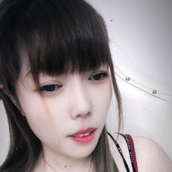 白玫瑰🌷🌷