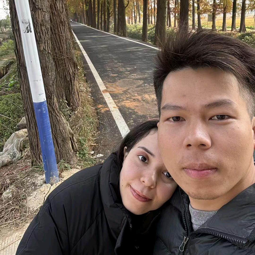 阿里与桃子(摩洛哥老婆)