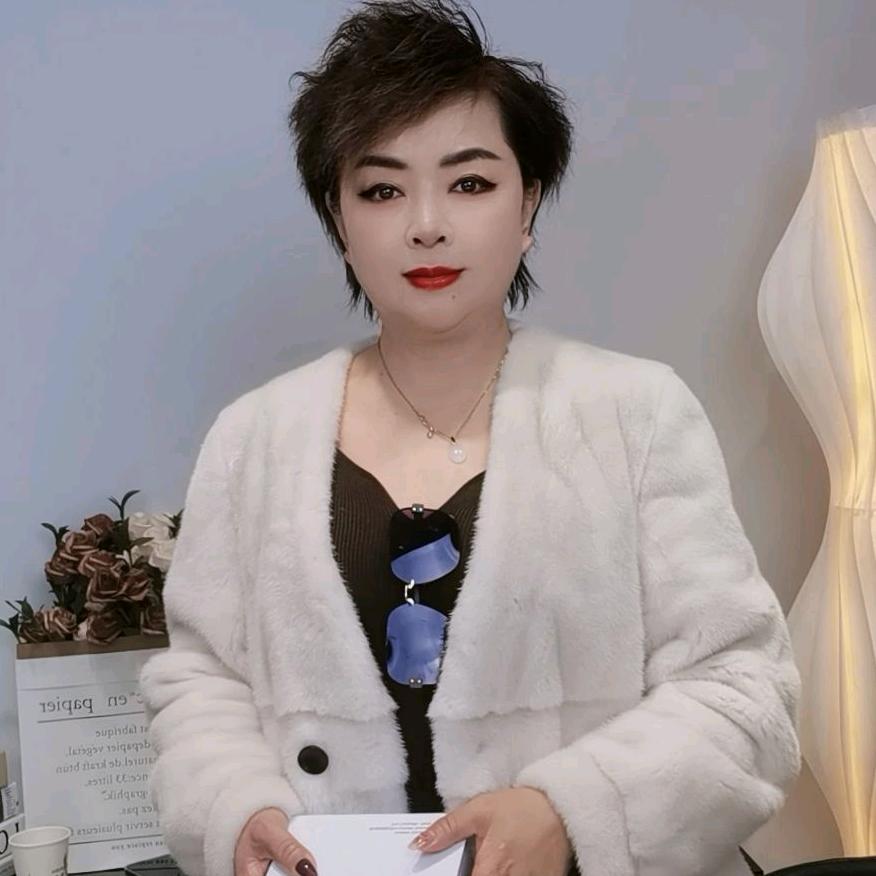 服装人大平姐