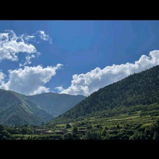 天在下雨我在想你