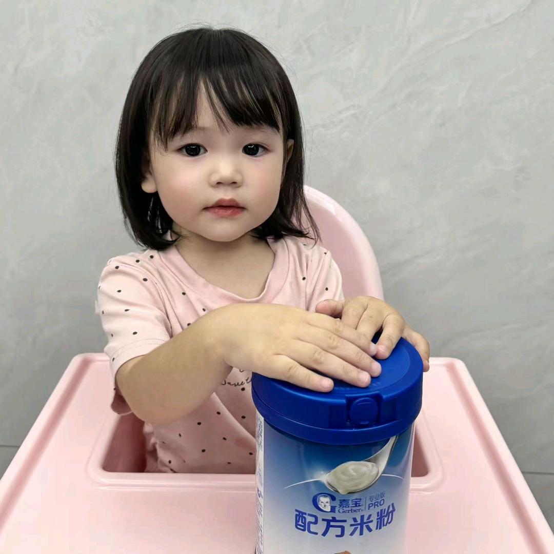 谭何容易
