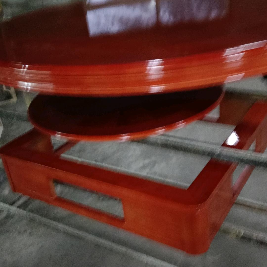 在上班