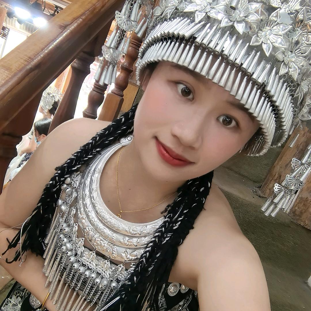 阳咩咩ya