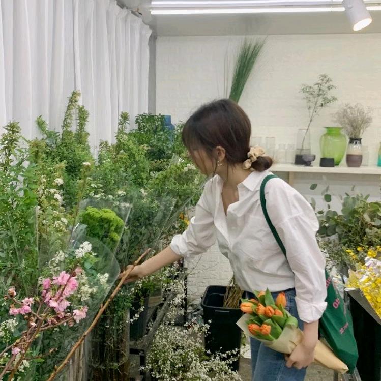 小蚊子鲜花批发