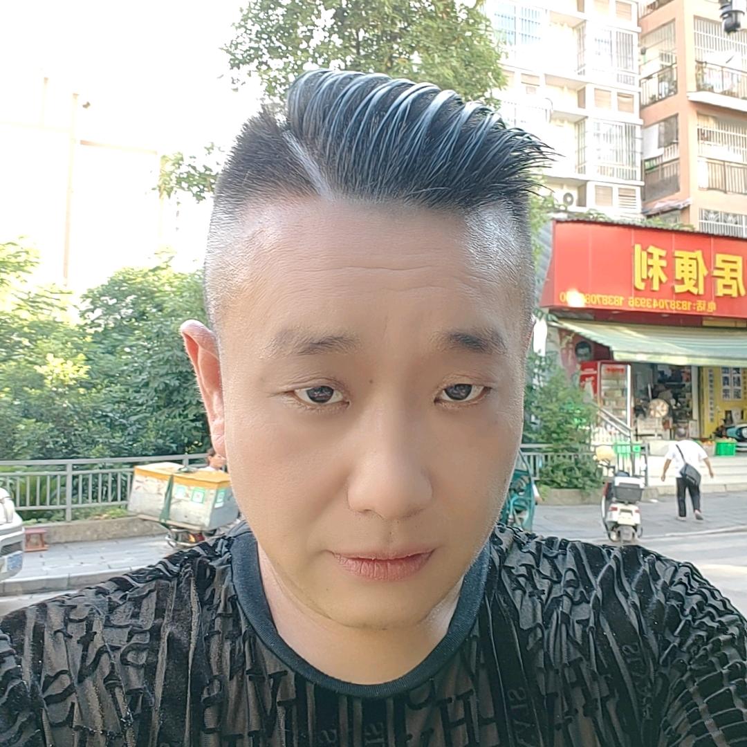 绥江榴莲搬运工