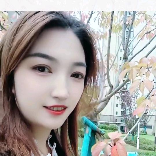 金虎八益家居周姐