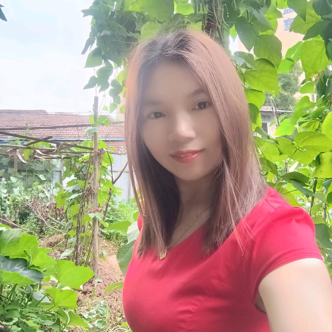 小莫莫
