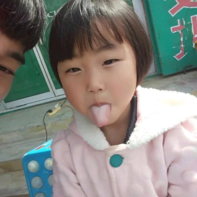 鱼心心爱吃糖