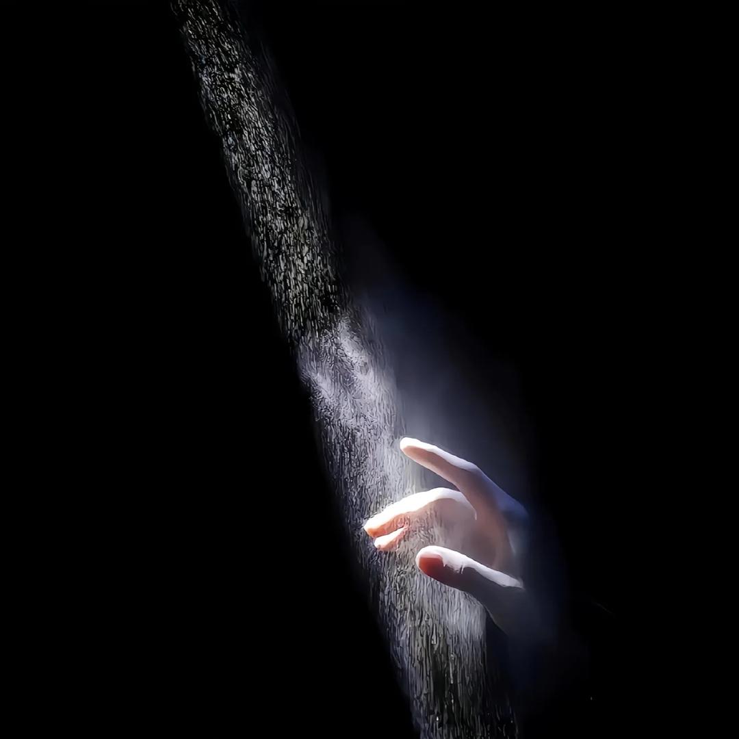 琦.