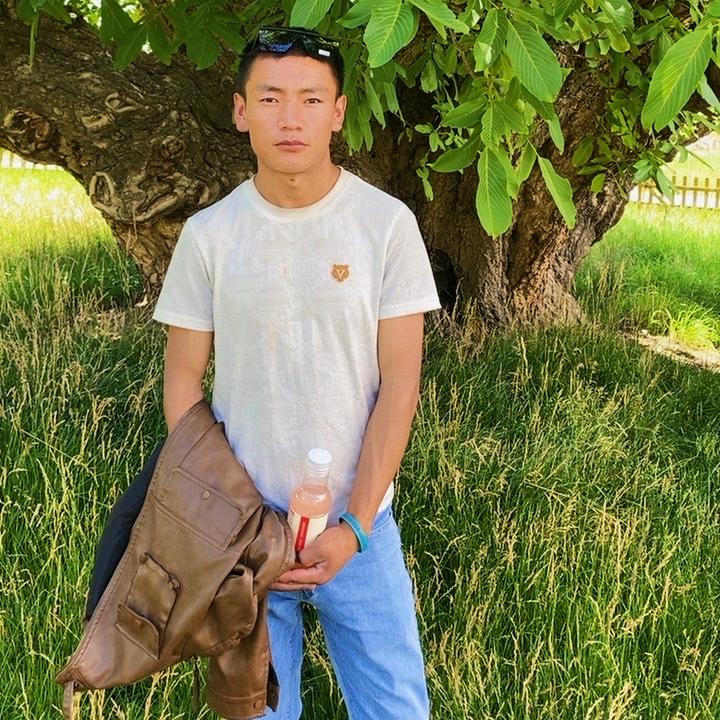 ༼༺བཟང་༻༽