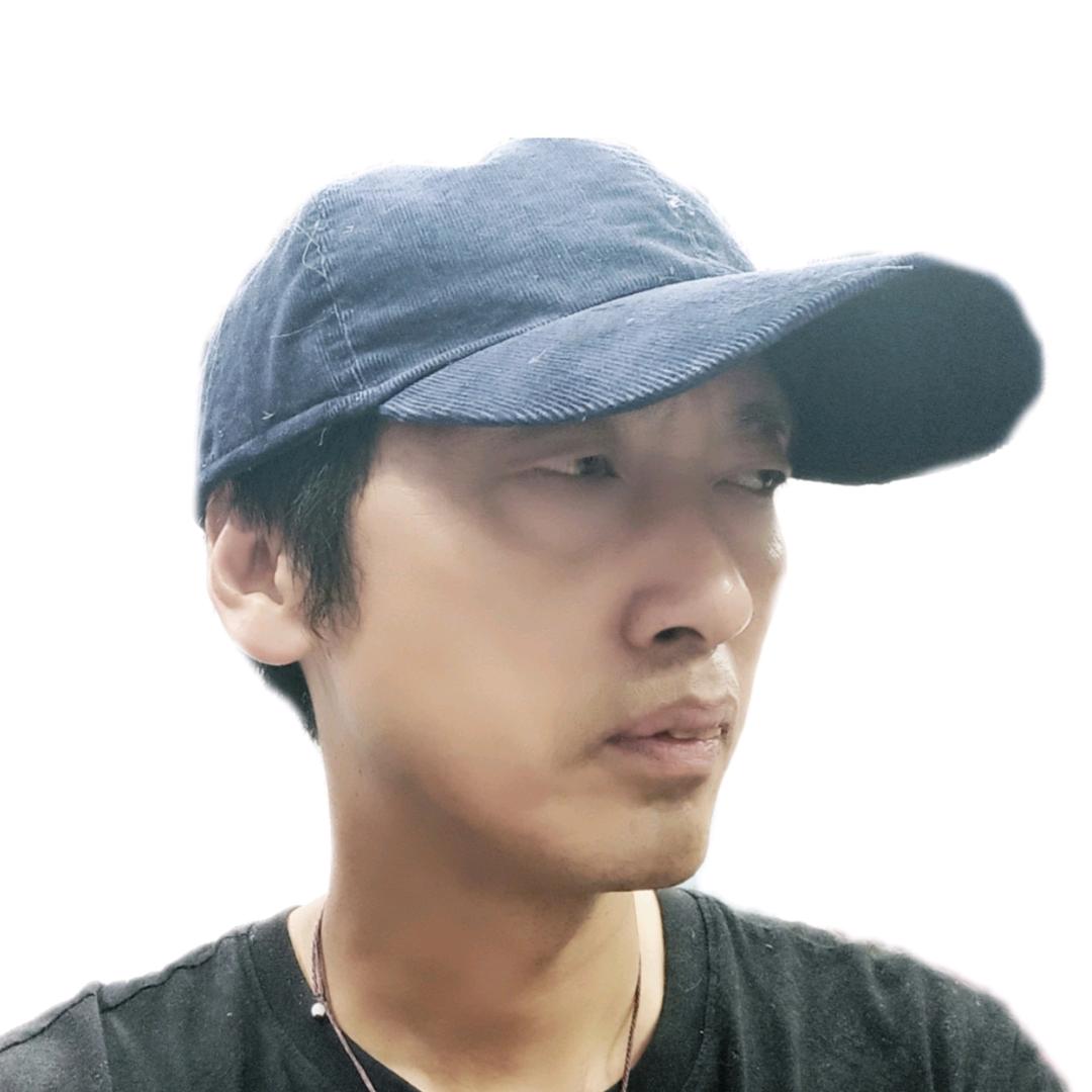 隔岸相望