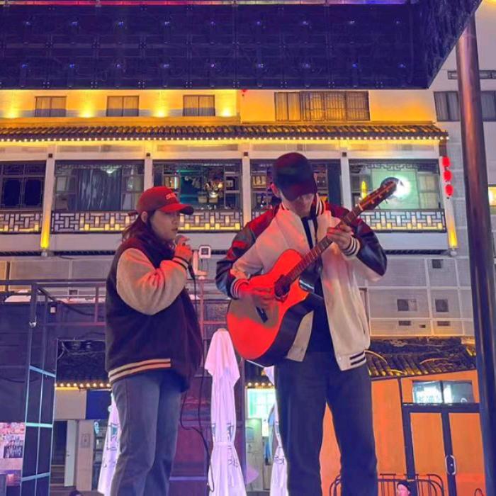 六根弦姐弟🎸🎤