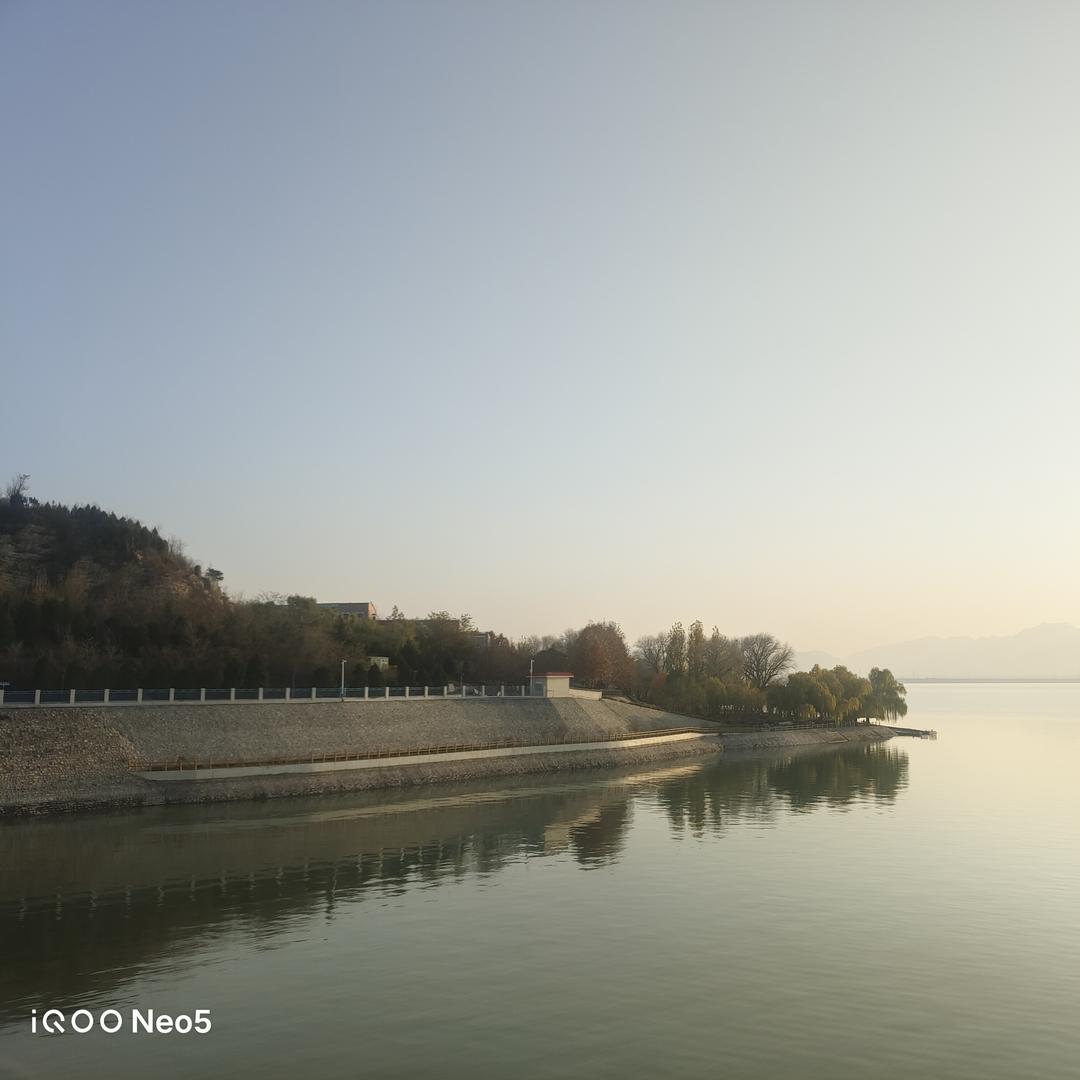山姆昱修