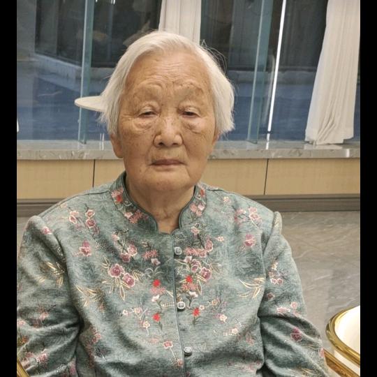 陪92岁老妈朝夕十年