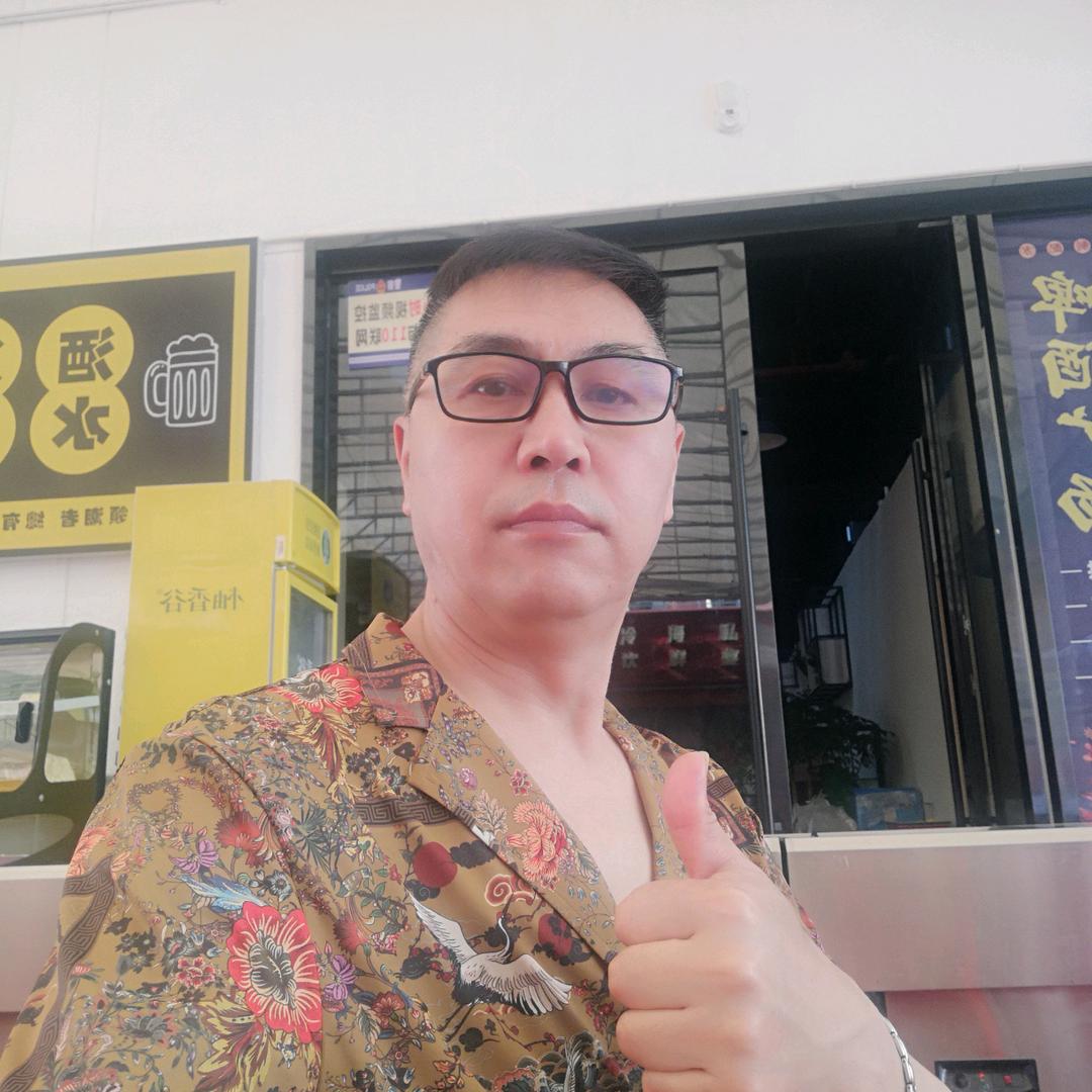 老沈阳烧烤。沈阳特色烤鸡架