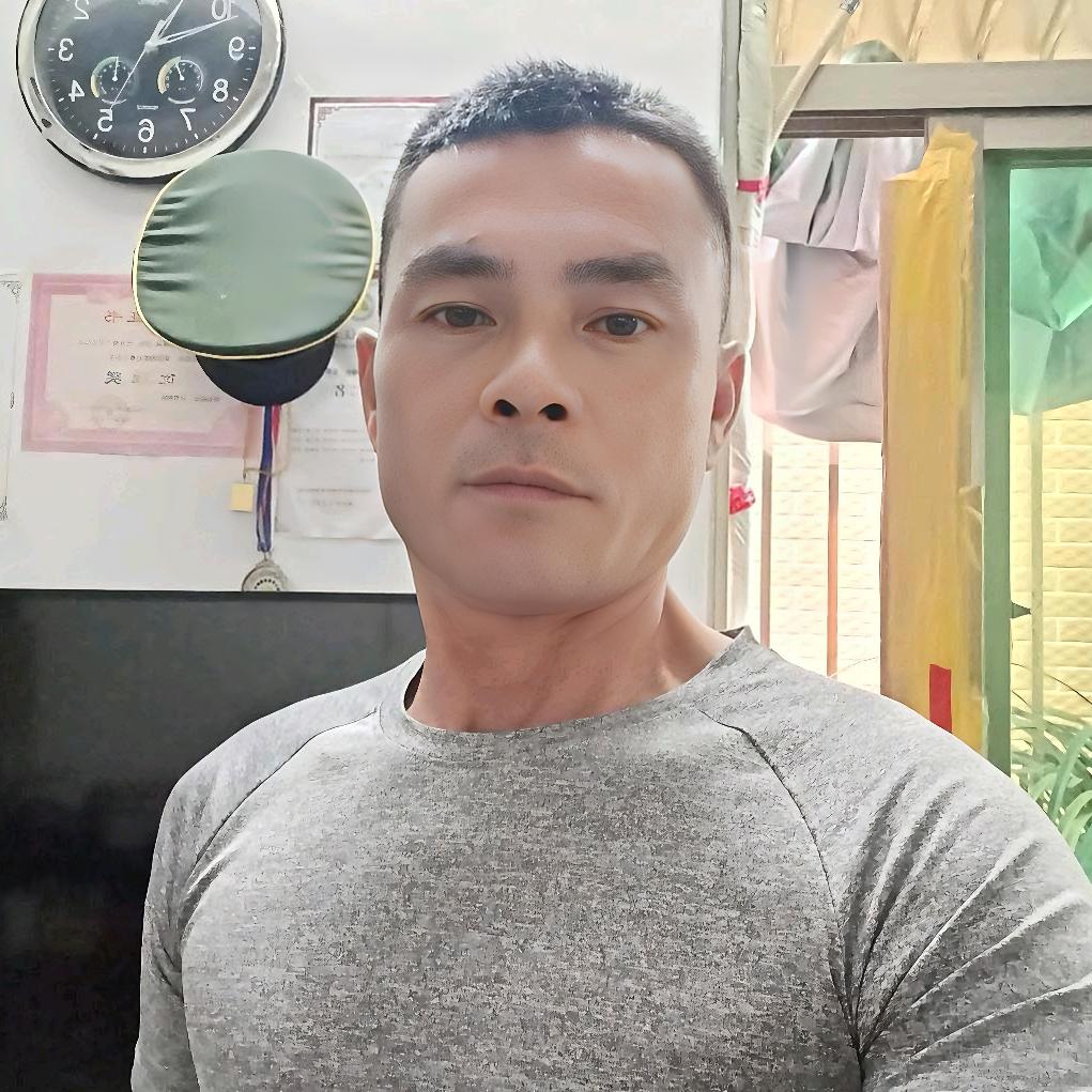 汕尾市城区三轮车专业搬家搬运、清理旧家具