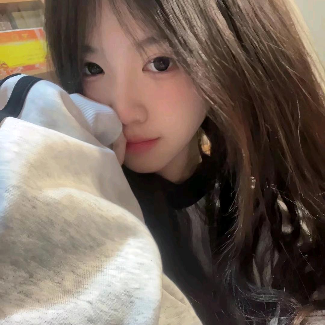 镜妆的自己