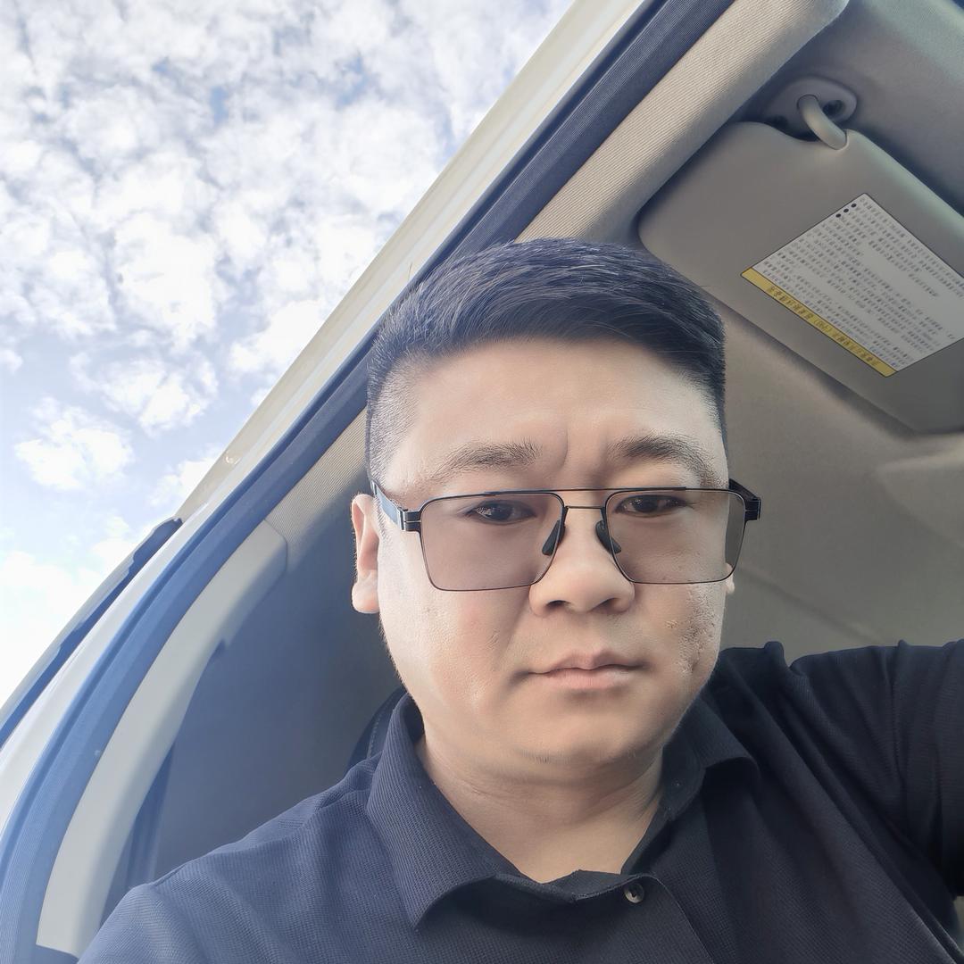 L L J  煇🇨🇳