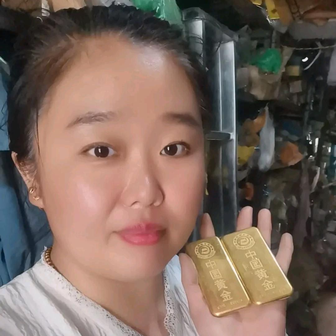 六金商行 黄金回收 定制新金（开心时刻)